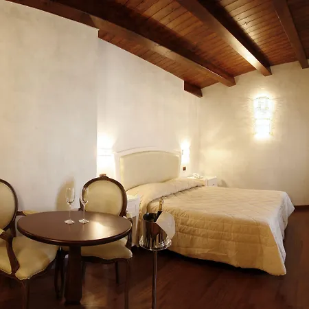 מלון Rojan סולמונה