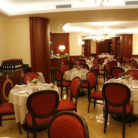 Rojan 4* スルモナ